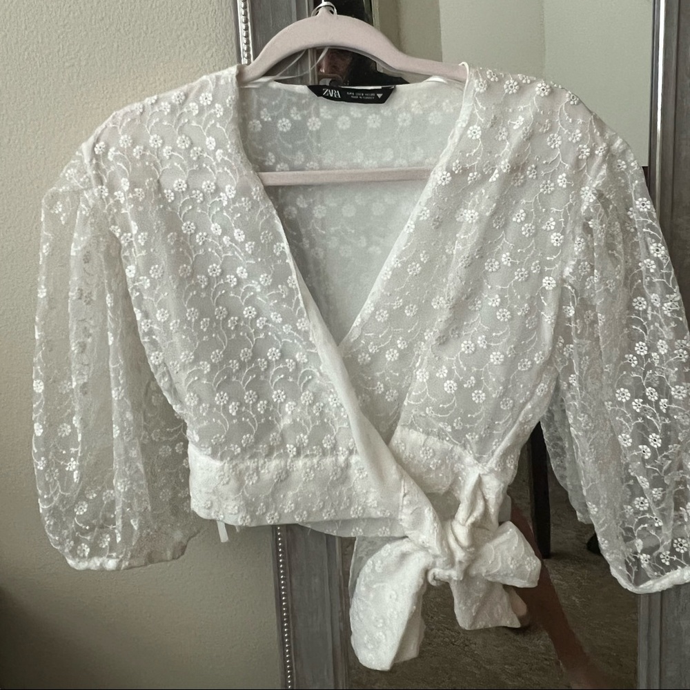 ZARA White mesh floral wrap tie top